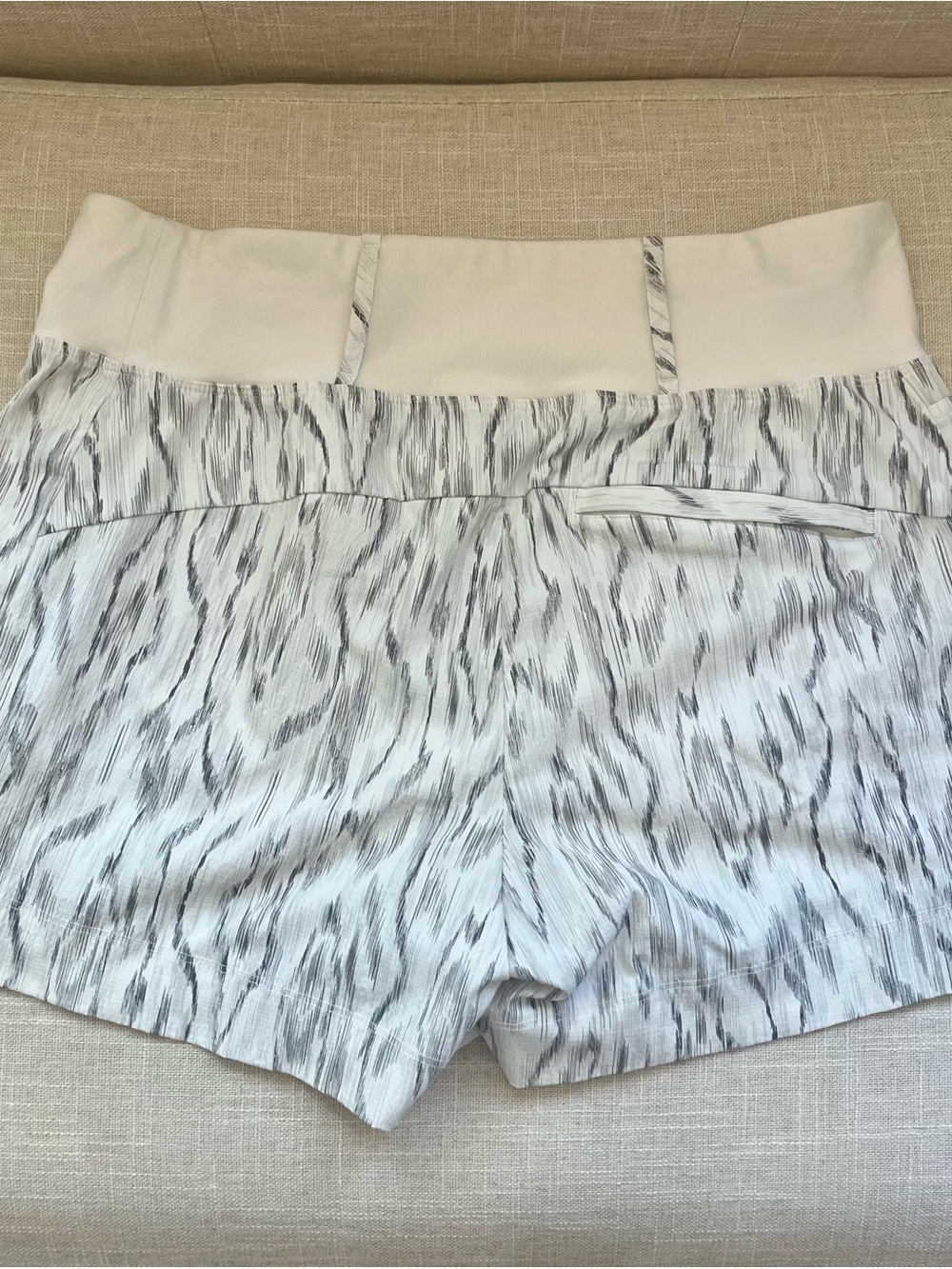 Athleta Trekkie North Shorts in Ikat Magnolia - Picture 3 of 6